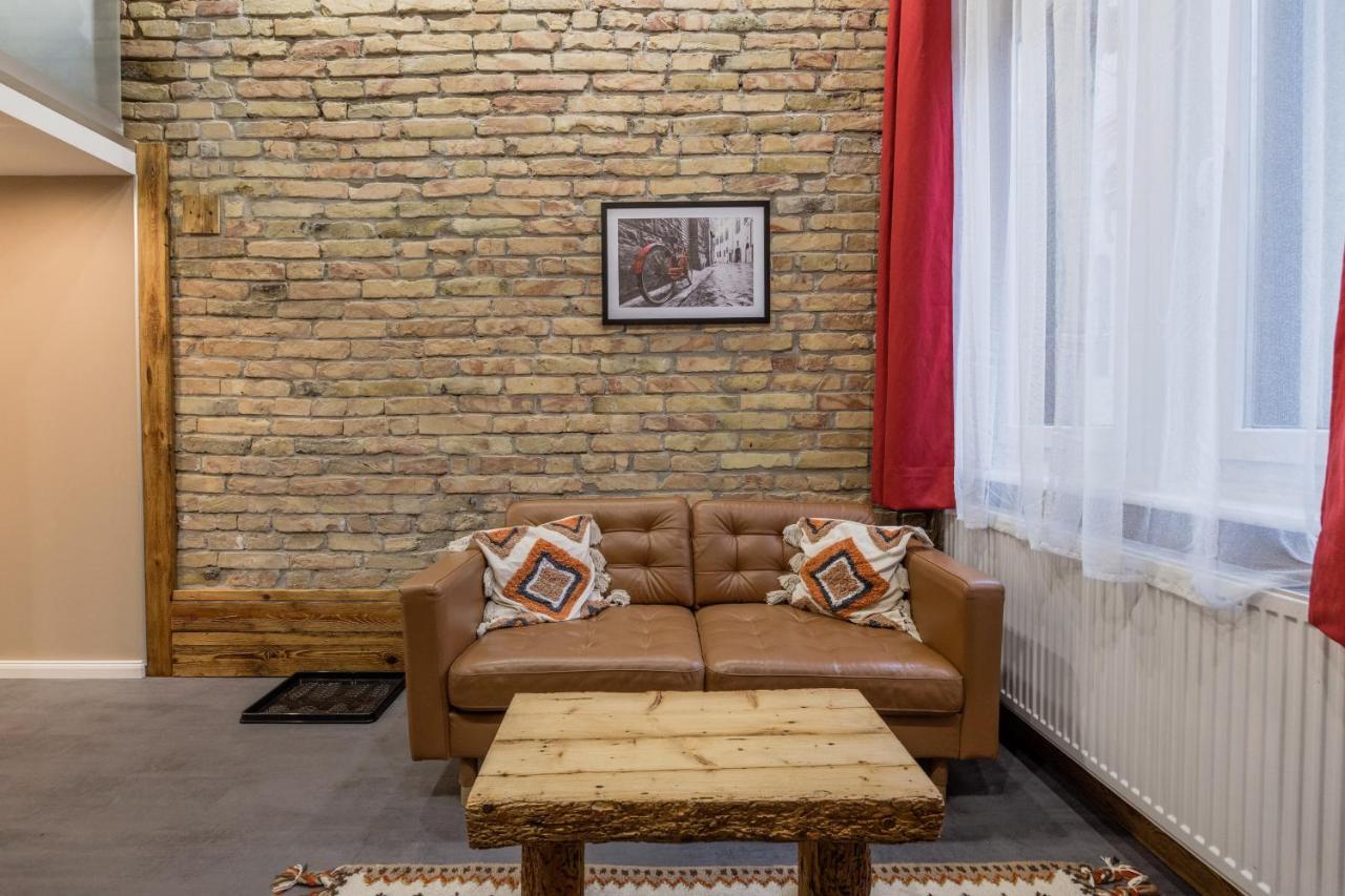 L1 Apartments Budapest Exteriör bild