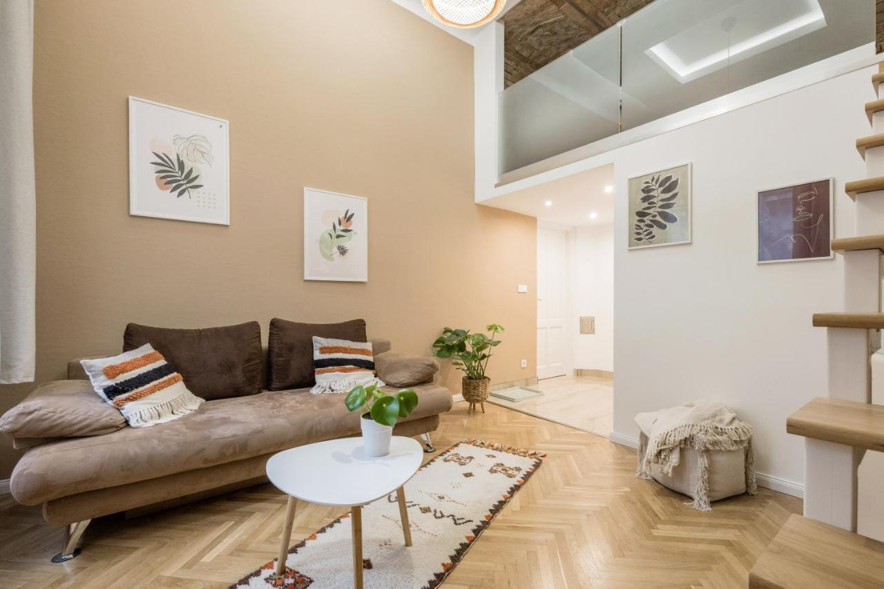 L1 Apartments Budapest Exteriör bild