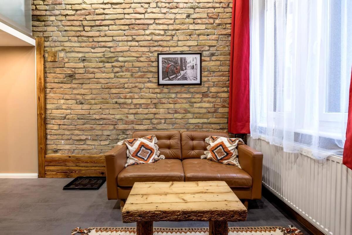 L1 Apartments Budapest Exteriör bild